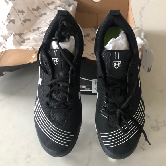 Under Armour W Glyde st.  Brand new with tags. Two pair available. - Picture 1 of 6
